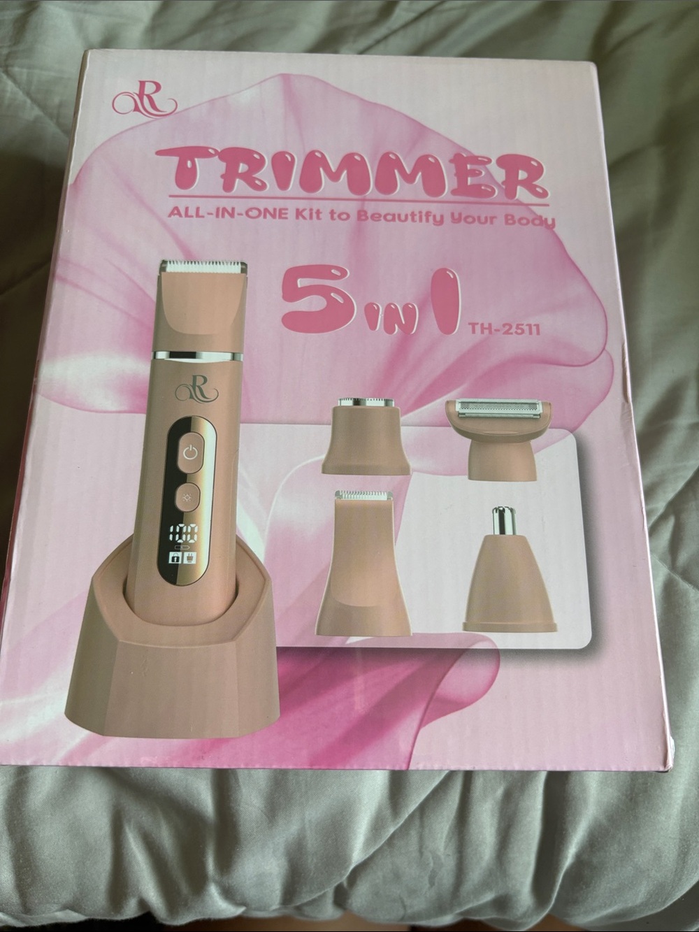 5-in-1 Rose Gold women’s Grooming Trimmer - All-in-One Kit